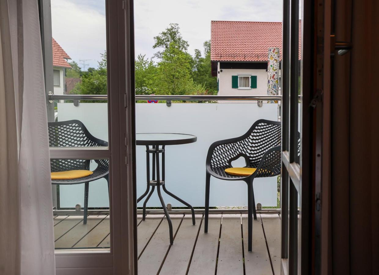 Sopherl Am See - Fruehstueck Auf Der Seeterrasse, Sehr Ruhig Und Wunderschoen Am See, 3 Minuten Nach Oberpfaffenhofen, Viele Radtouren, Restaurants & Cafes In Der Umgebung Weßling Buitenkant foto